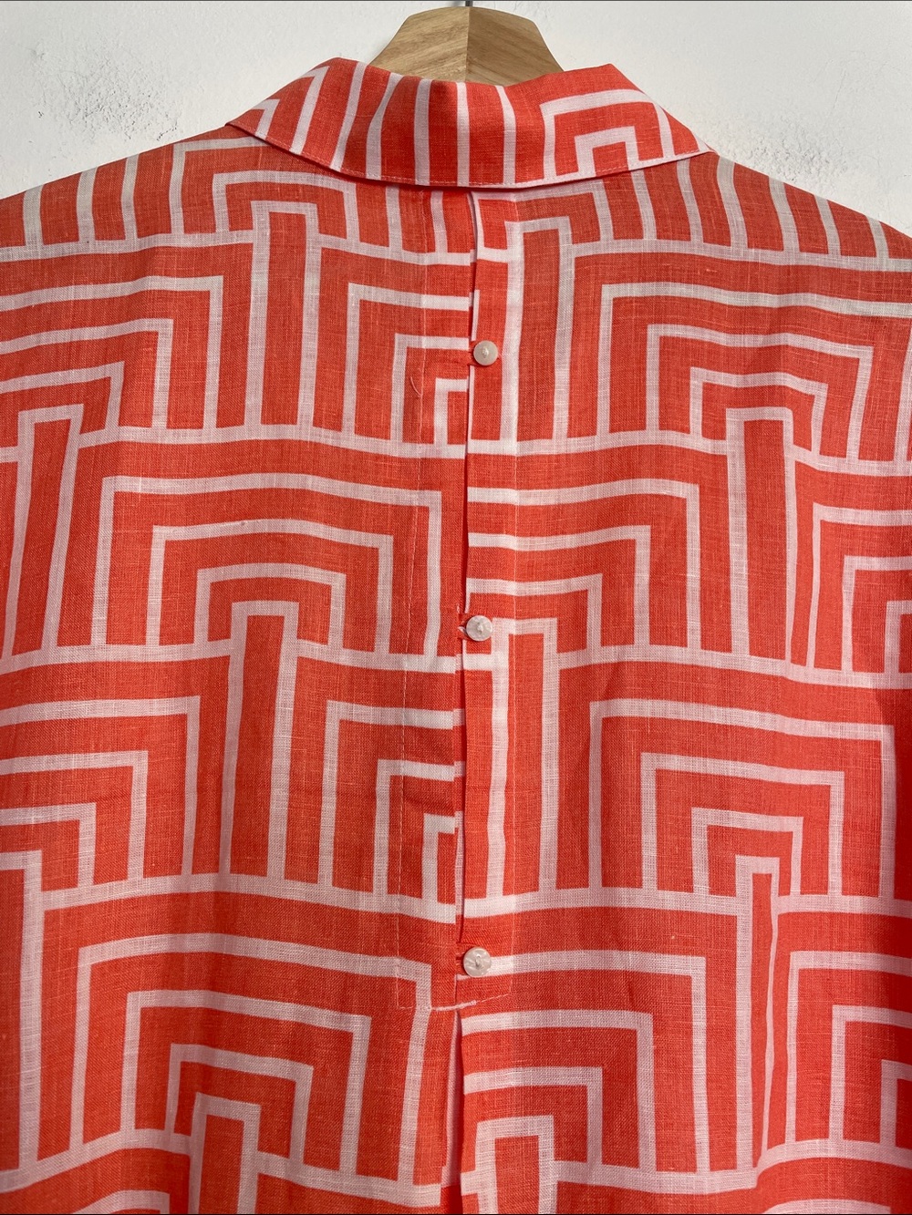 Chico's On Iron Linen Coral Geometric Button-Up 3/4 Sleeve Women's M Tunic Top - Picture 5 of 7